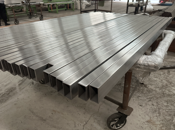 滨州新能源汽车用不锈钢方管 现货